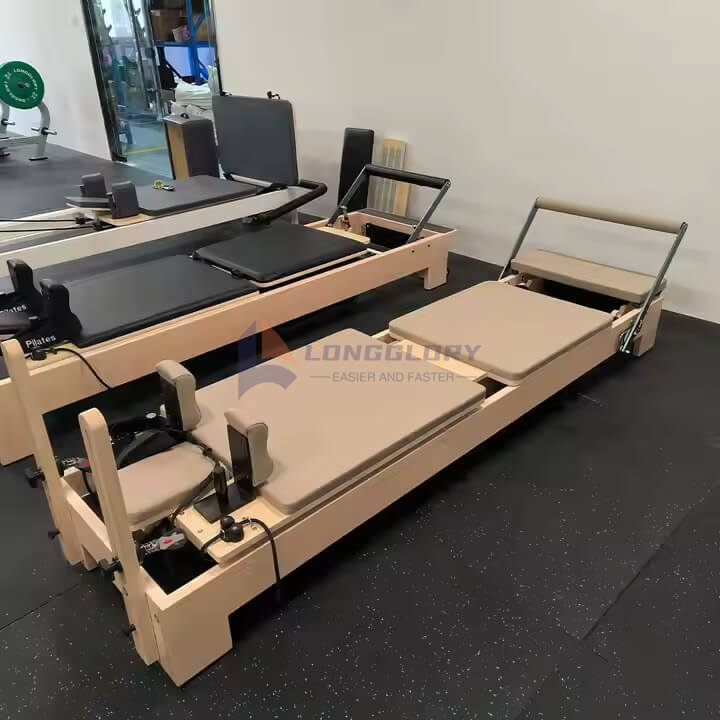 Klassikaline vahtrapuit Pilates Reformeri masin
